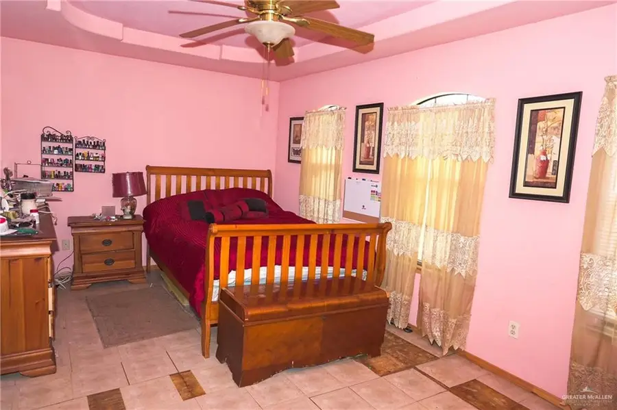 704 E Egly Avenue, Pharr, TX 78577 - Image #3