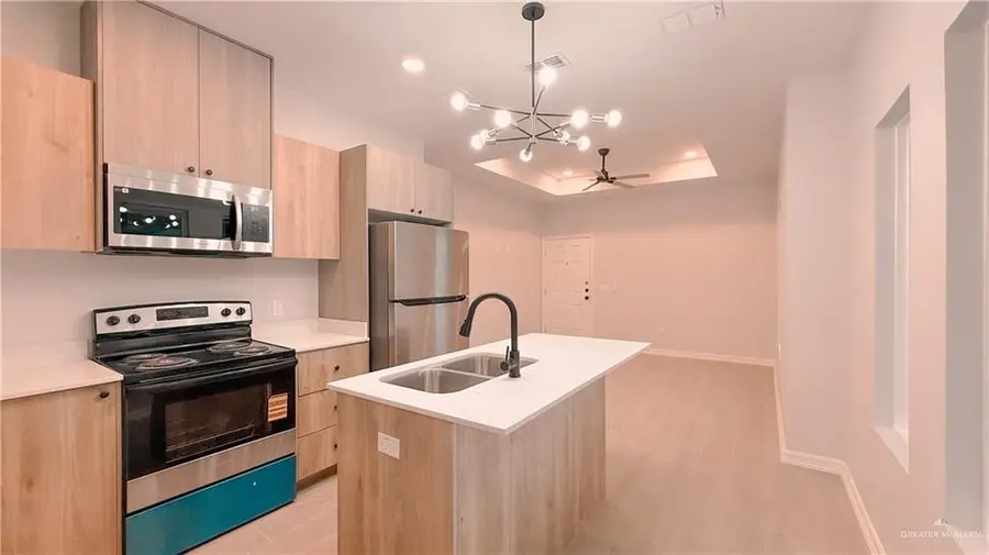 2309 S Hilltop Avenue, Edinburg, TX 78542 - Image #2