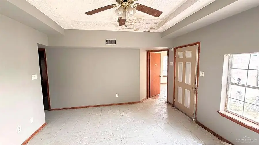 7822 Arrow Point Street, Mission, TX 78572 - Image #2