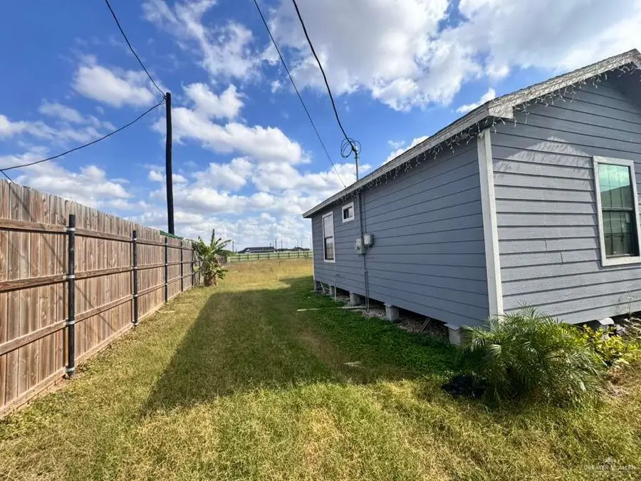 11408 Tres Maravillas Street, Donna, TX 78537 - Image #2