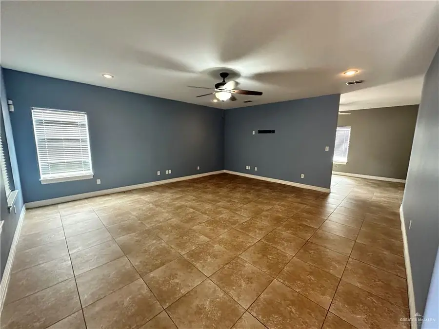 3205 Black Oak Lane, Mission, TX 78573 - #2