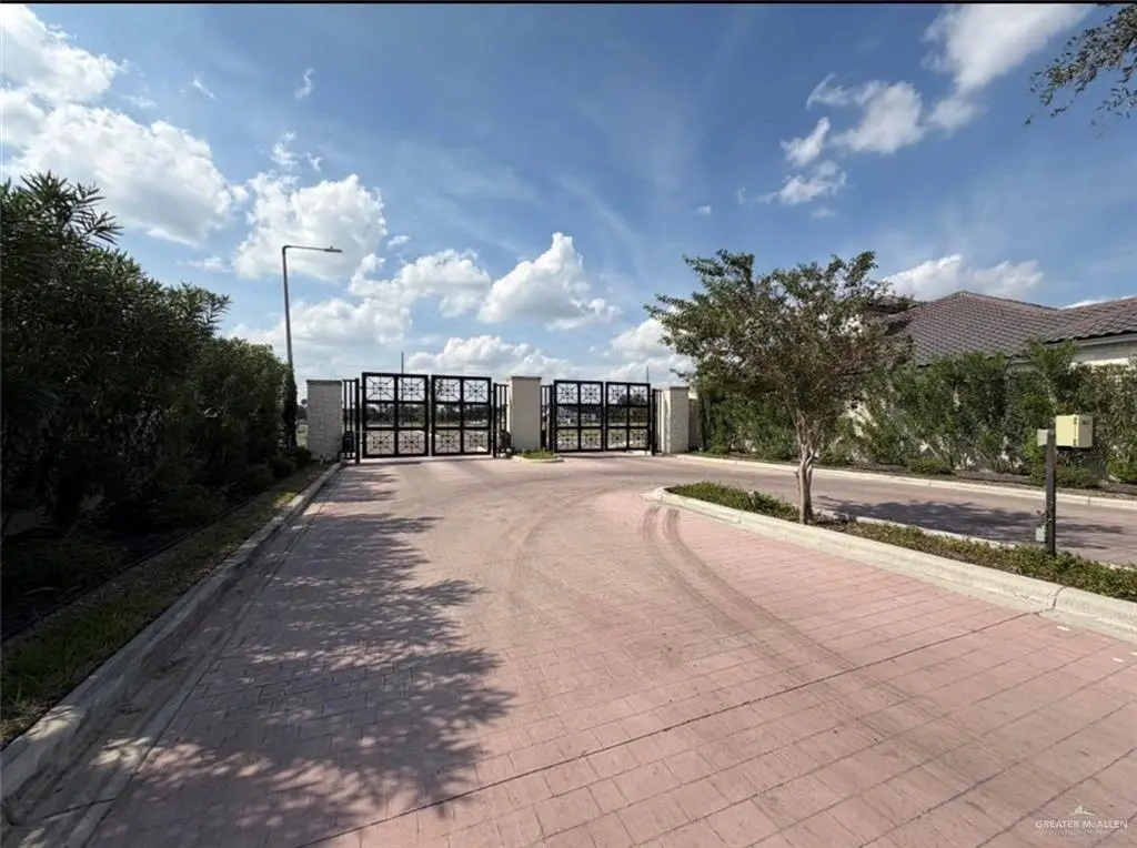 3000 W Dupont Lane, Edinburg, TX 78539 - Image #1