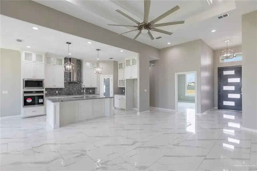 3013 Brentwood Street, Edinburg, TX 78539 - Image #2