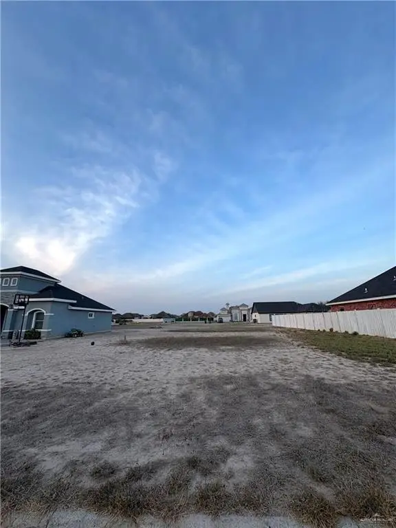 000 Cedarwood Street, Rio Grande City, TX 78582 - Image #2