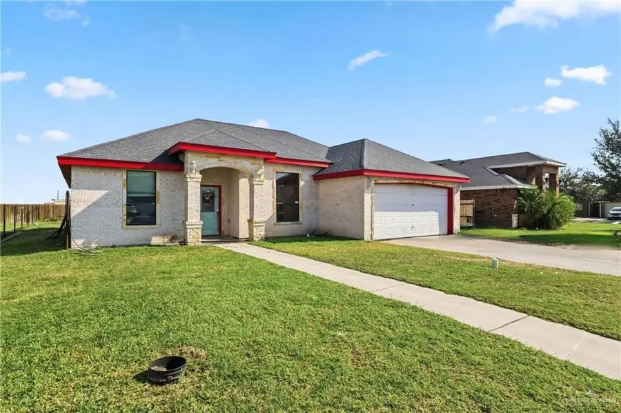 1303 Canary Lane, Seguin, TX 78538 - Image #2