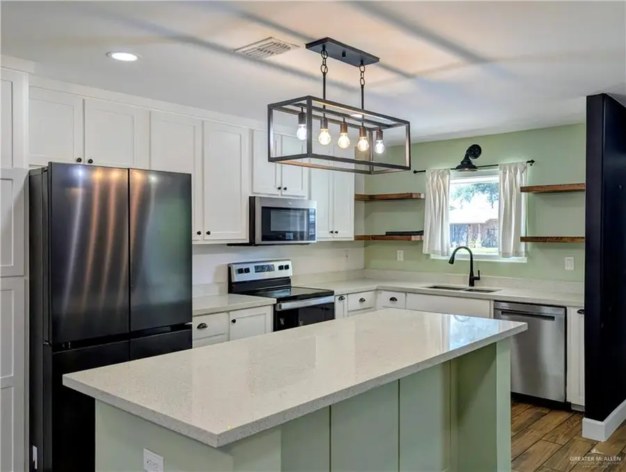 1921 Harvey Street, McAllen, TX 78501 - Image #2