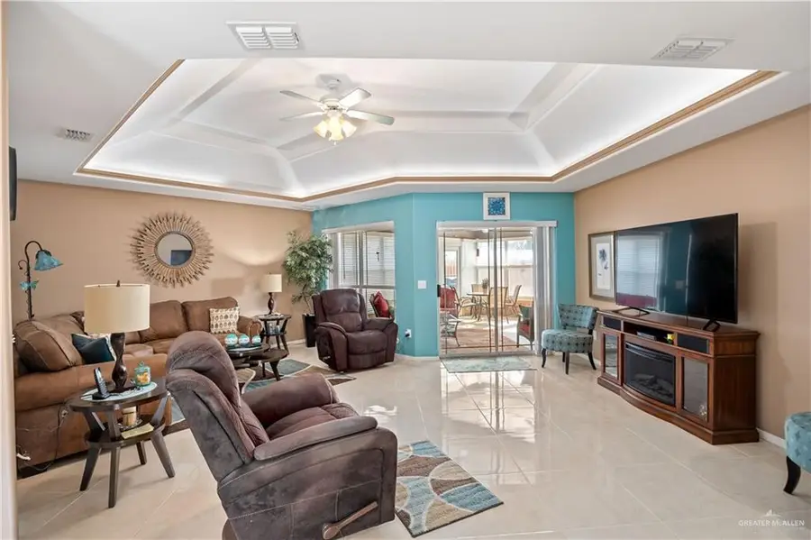 607 Lake View Drive, Mission, TX 78572 - Image #3