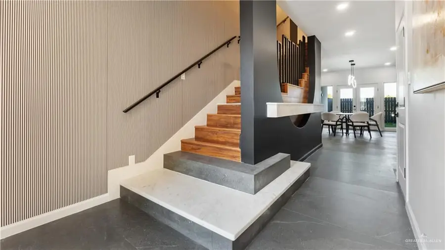 3515 S K Lane, McAllen, TX 78503 - Image #2