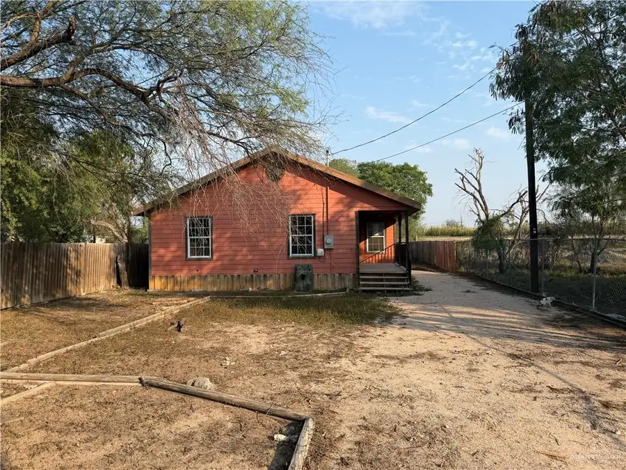 321 S Nicholson Avenue, Mission, TX 78572 - Image #2