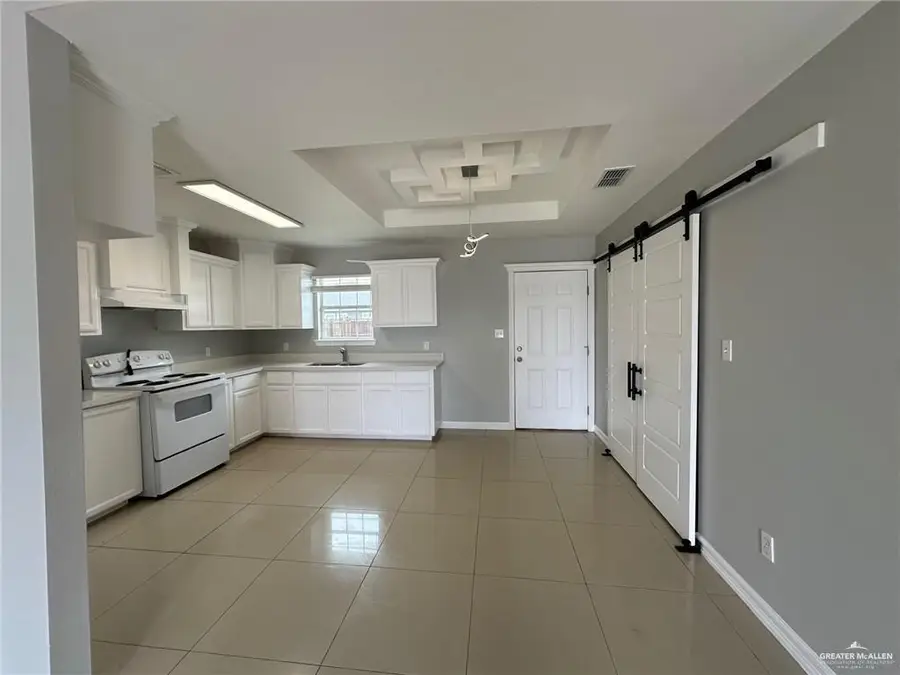 827 Sabrina Street, Alamo, TX 78516 - Image #2