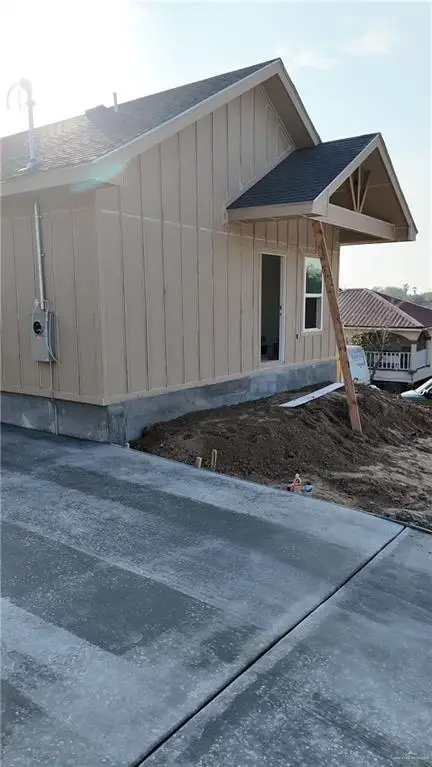 352 Elias Lopez Street, Rio Grande City, TX 78582 - Image #2