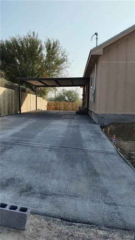 352 Elias Lopez Street, Rio Grande City, TX 78582 - Image #3