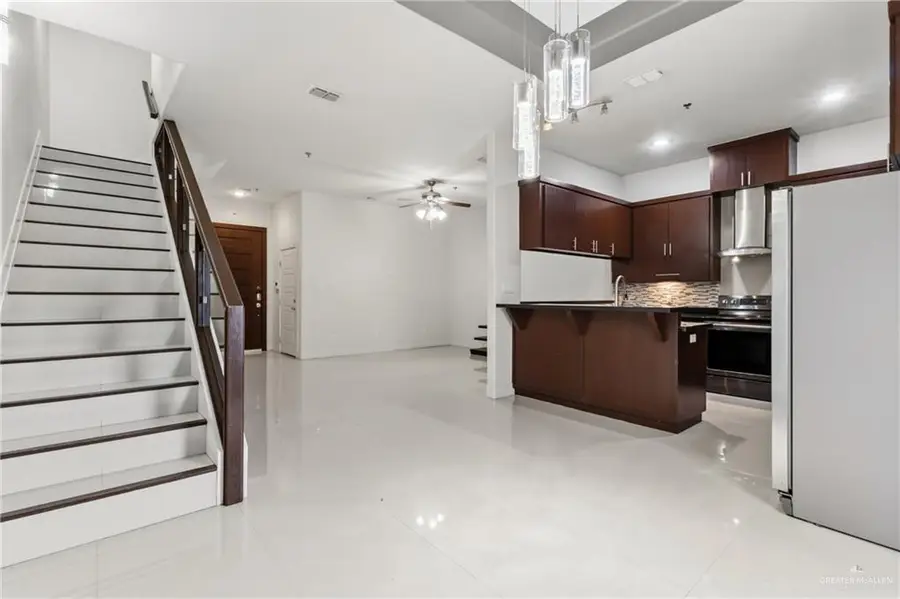 3016 S L Street #2, McAllen, TX 78503 - Image #3