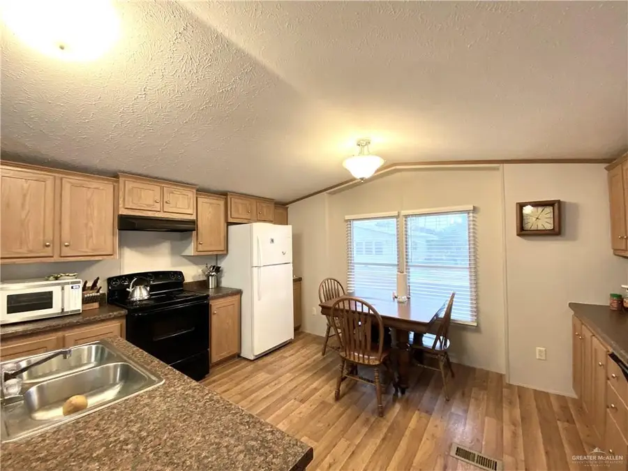 4804 Camellia Avenue, McAllen, TX 78501 - Image #2