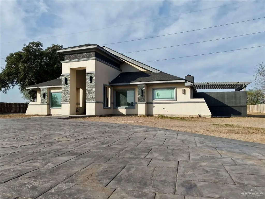 940 W Mile 3 Road, Mission, TX 78573 - Image #1