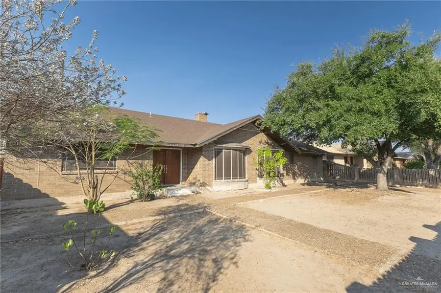 807 W Ramirez Street, Rio Grande City, TX 78582 - Image #2