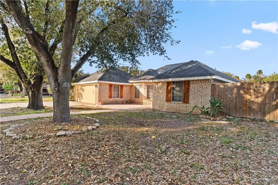 704 Tulipan Street, Palmview, TX 78572 - Image #2