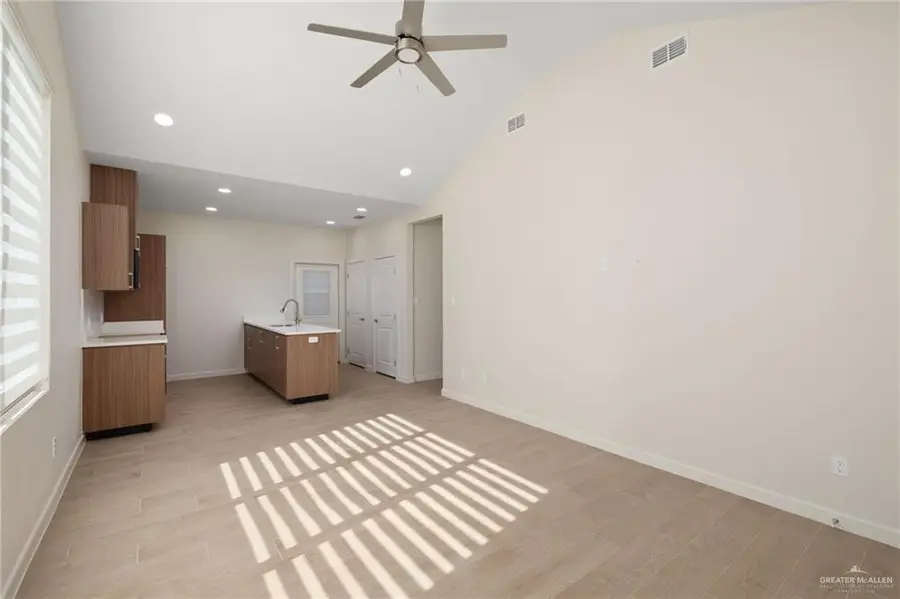 3507 Mary Lane #2, Weslaco, TX 78596 - Image #3