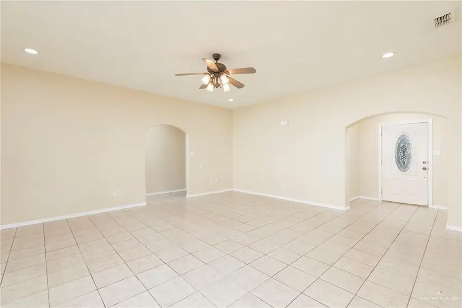3900 Dunlin Avenue, McAllen, TX 78504 - Image #2
