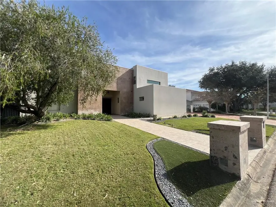 416 Frio Street, Mission, TX 78572 - Image #2