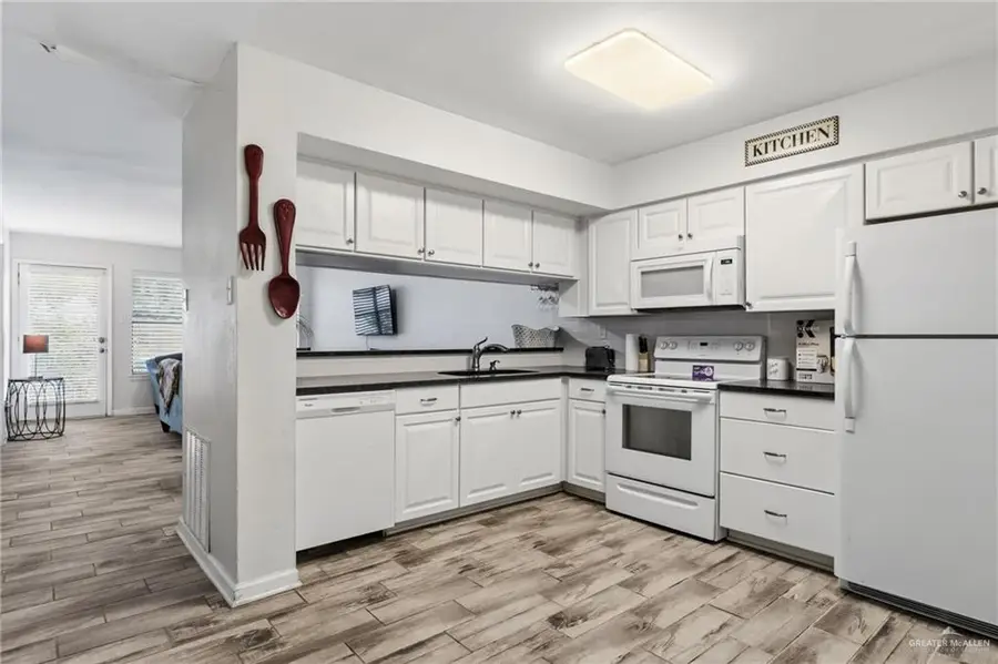 2900 Ashley Drive #101, Pharr, TX 78577 - Image #2