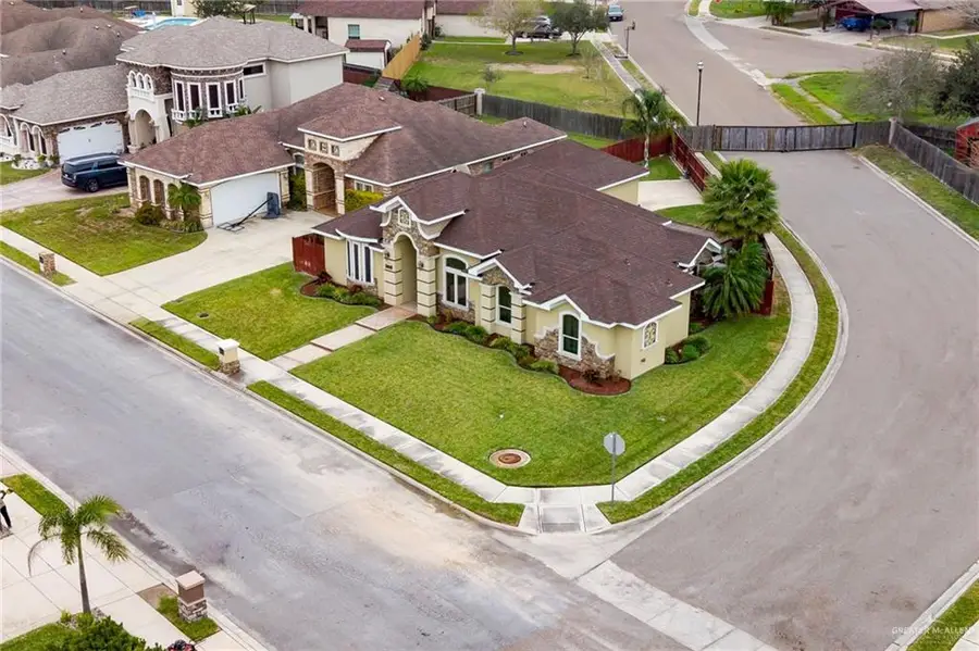 2421 E Tin Avenue, Edinburg, TX 78542 - Image #2