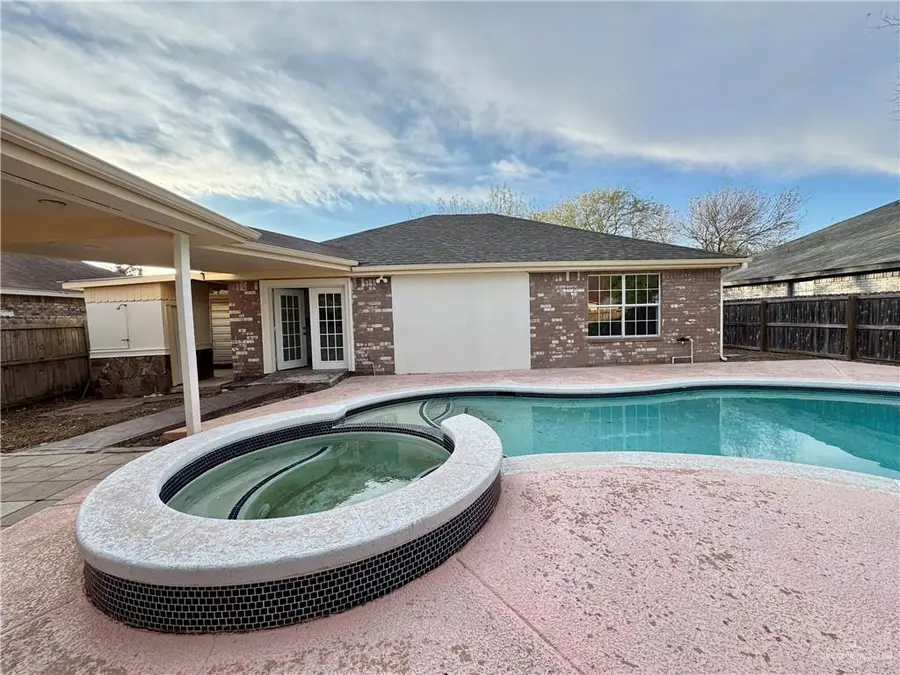 3400 N Amaretto Drive, Pharr, TX 78577 - Image #2