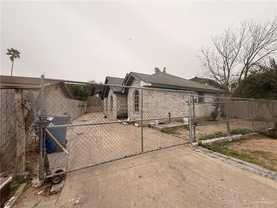 12809 Apache Drive, Mercedes, TX 78570 - Image #2