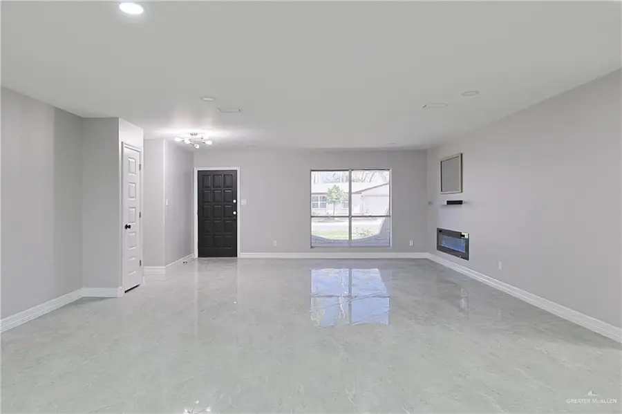 506 S Clifford Drive, Weslaco, TX 78596 - #3