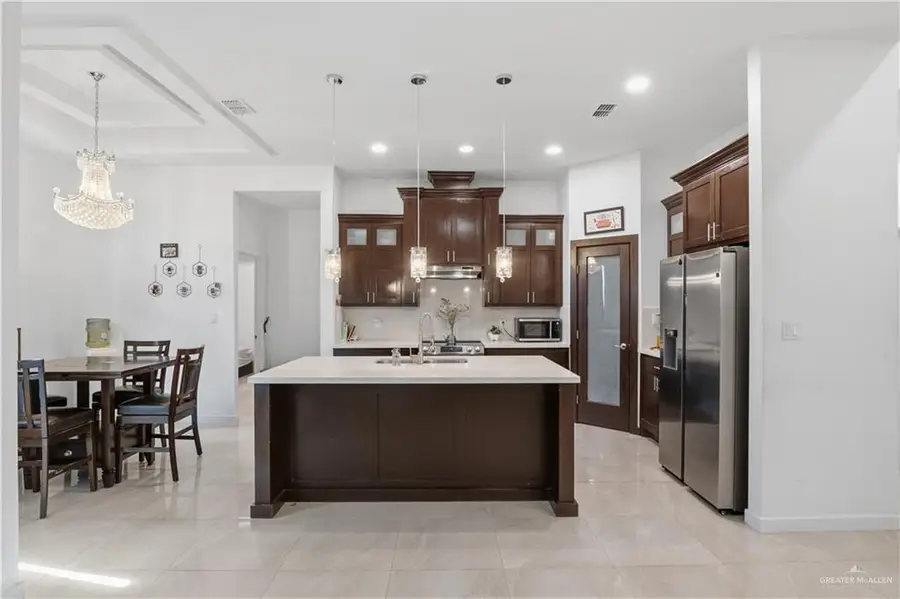 2009 Davila Avenue, Mission, TX 78574 - Image #3