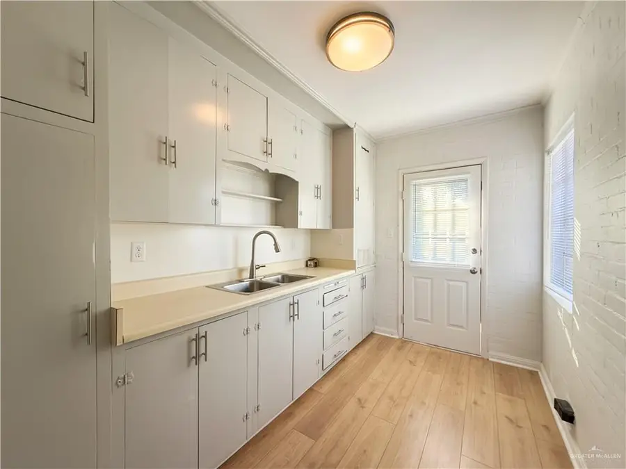 411 N 10th Street, Edinburg, TX 78539 - Image #3