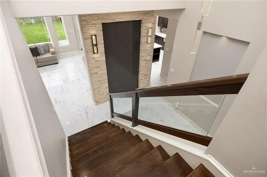 717 N Park Place Drive, Weslaco, TX 78599 - Image #2