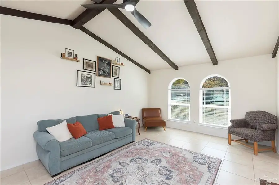 2124 Hibiscus Avenue, McAllen, TX 78501 - Image #3