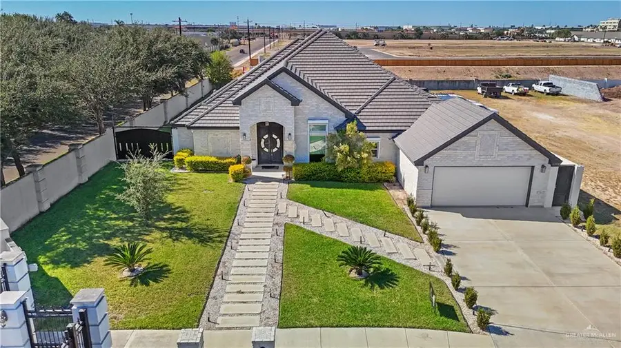 1208 Travis Street, Mission, TX 78572 - Image #2