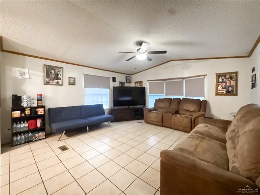 3924 Railroad Drive, Edinburg, TX 78541 - Image #2