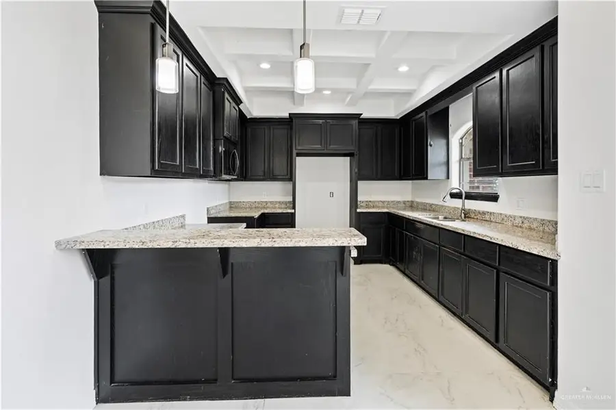 301 Monica Avenue, Pharr, TX 78577 - Image #2