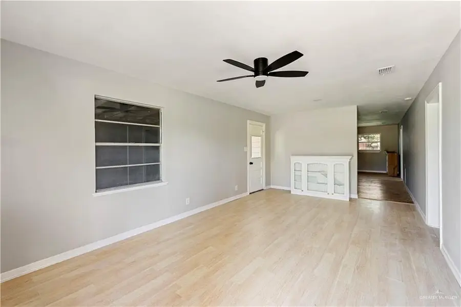 1125 W Schunior Street, Edinburg, TX 78541 - Image #2