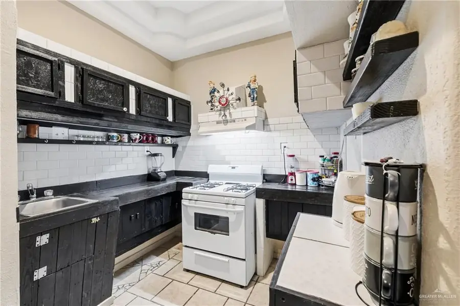 815 San Miguel Street, San Juan, TX 78589 - Image #3