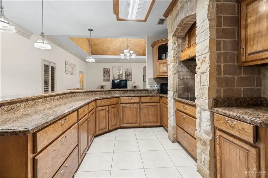 7303 N 22nd Lane, McAllen, TX 78504 - Image #3