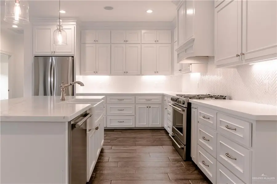 2701 Thompson Street, Mission, TX 78573 - #3