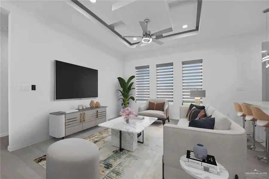 1305 E Evergreen Avenue, San Juan, TX 78589 - #2