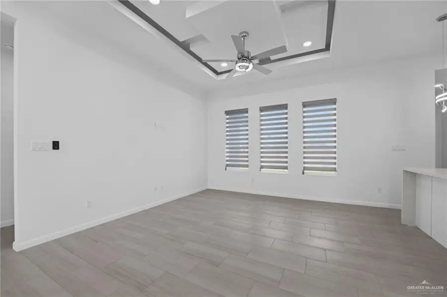 1305 E Evergreen Avenue, San Juan, TX 78589 - #3