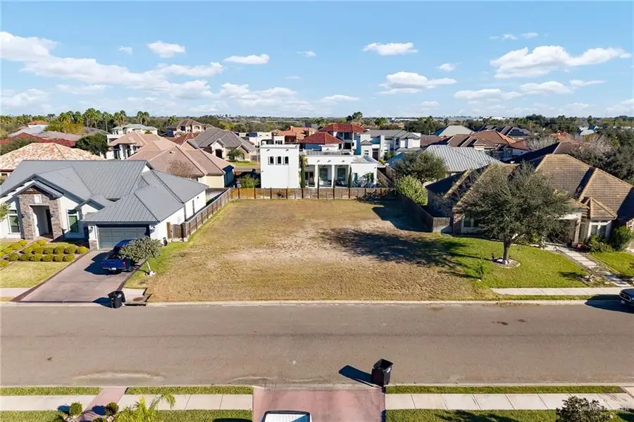 3717 E Roosevelt Avenue, Alton, TX 78573 - #3