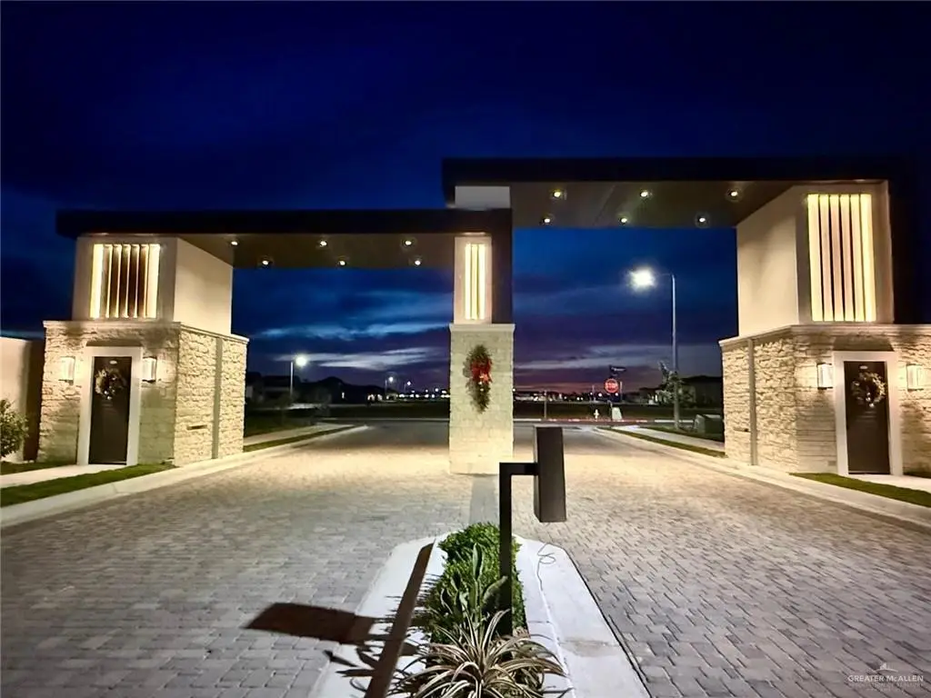 3200 S Wharton Avenue, Edinburg, TX 78539 - #1