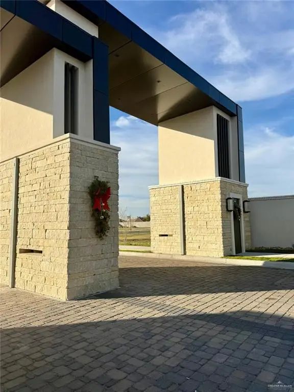 3216 S Wharton Avenue, Edinburg, TX 78539 - #2