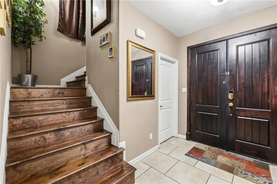 816 E Azucar Avenue, Pharr, TX 78577 - #2