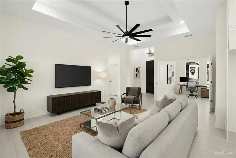 2728 E Bvlgari Drive, Edinburg, TX 78542 - Image #2