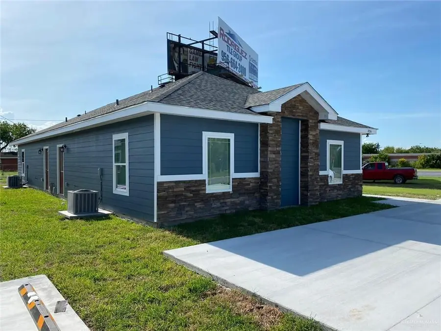 326 N Virginia Avenue, Mercedes, TX 78570 - Image #3