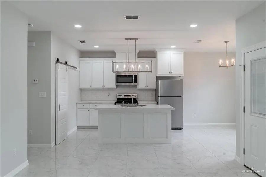 5404 N Crown Point, Pharr, TX 78577 - #3