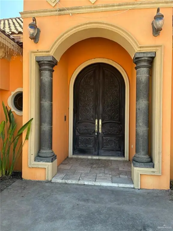 286 E Navajo Drive, Rio Grande City, TX 78582 - #3